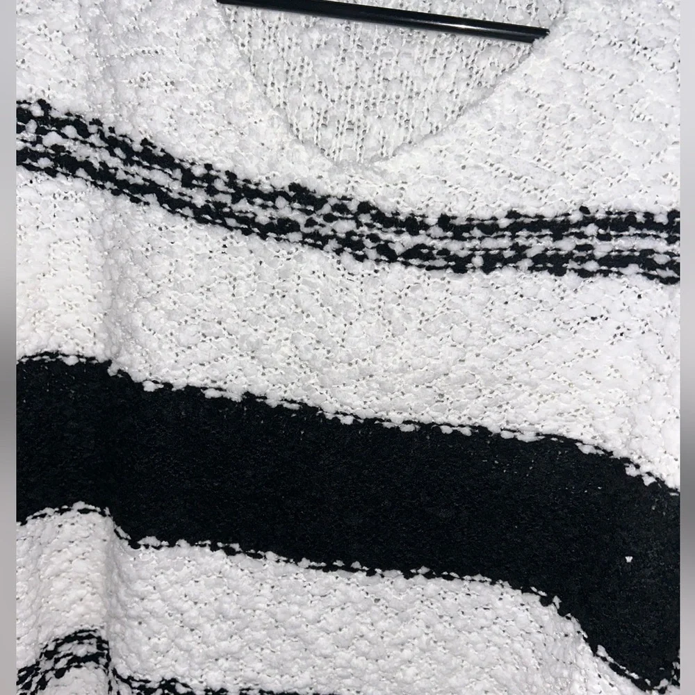 Black and White V-Neck Striped Oversized Knit Sweater - Picture 3 of 5